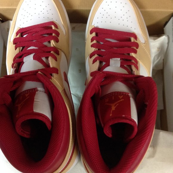 Air Jordan 1 Mid Men's White/Red/Curry Sneakers - USA Size:11.5 - New in Box - Picture 8 of 11
